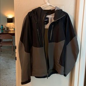 Men’s Patagonia windbreaker light rain jacket